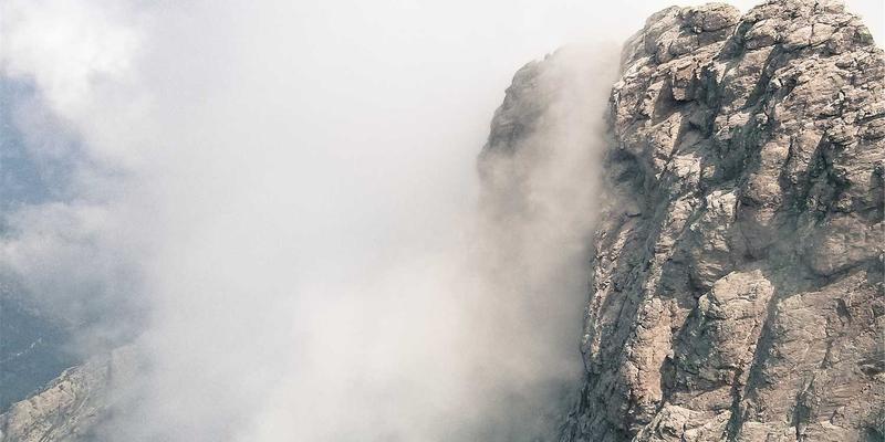 asyncio重构Flask API：请求耗时从2.3秒降至480毫秒