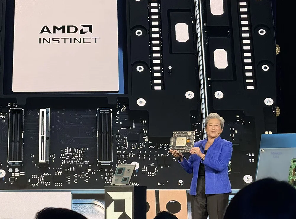 全球首颗2nm GPU来了!苏姿丰甩出“最强AI机架”,CPU性能干翻英伟达