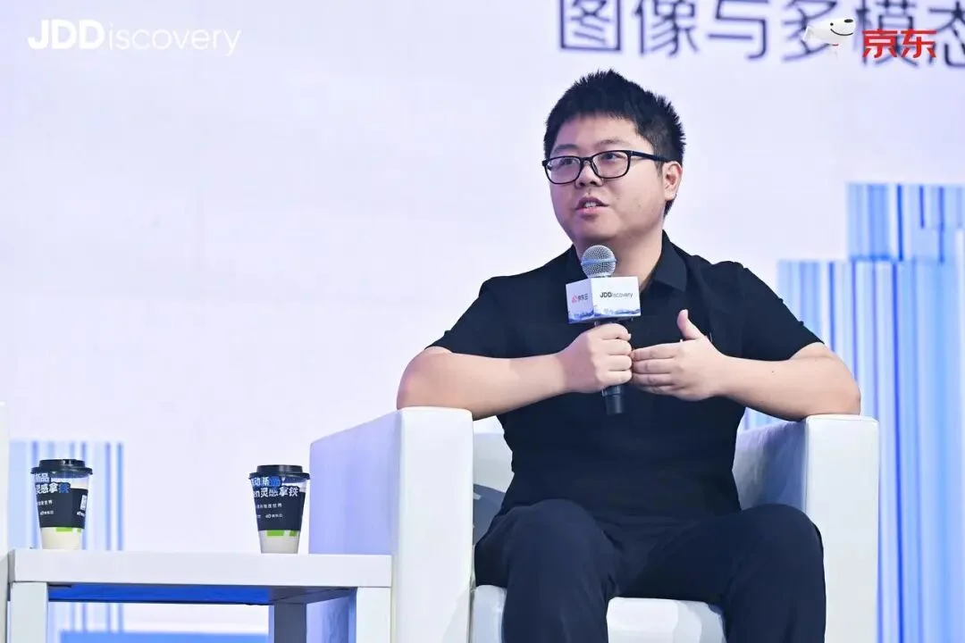机器人走出 Demo,到底还差什么?我们和智元、智平方、鹿明、逆矩阵、京东聊了聊