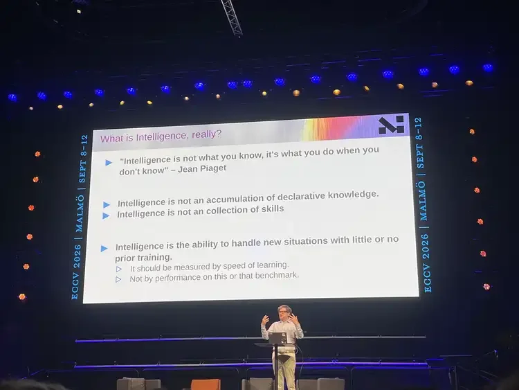 Yann LeCun 万字演讲:「预测像素」是伪命题,JEPA 也并非凭空而来 | ECCV 2026